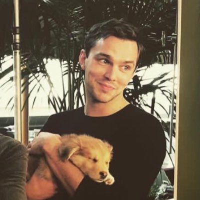 corensainz's profile picture. cinephile