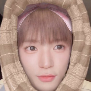 praypiya's profile picture. 