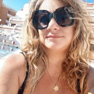 3_lorella's profile picture. enamorate de ti, de la vida,y luego  de quien tu quieras.
 aléjate de todo lo que te aleje de ti.
tra Toscana e Atlantide.