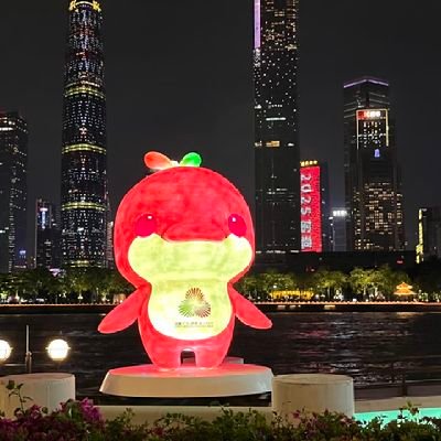 CaiJie16531's profile picture. DG樟木头，喜欢正装男