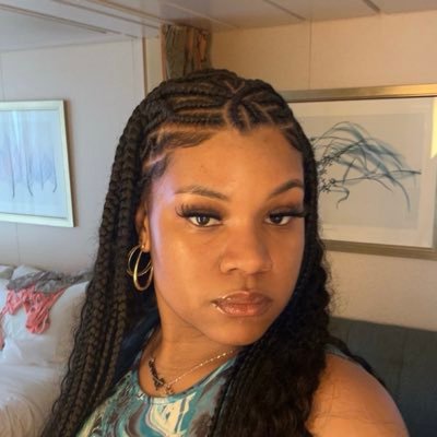 Bri_banks718's profile picture. change your mindset 💯