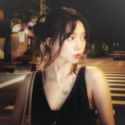 ruarians's profile picture. ᯓ★𝚛𝚊𝚗𝚍𝚘𝚖 𝚝𝚠𝚎𝚎𝚝𝚜 | 𝘢𝘯𝘪𝘮𝘦, 𝘬𝘱𝘰𝘱, 𝘭𝘢𝘥𝘴, 𝘮𝘢𝘯𝘩𝘸𝘢, 𝘳𝘰𝘣𝘭𝘰𝘹, 𝘦𝘵𝘤.˚₊· ͟͟͞͞➳❥
🔞