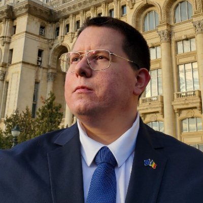 romantudoroff's profile picture. 🇷🇴 Rethink, reflect, refine.