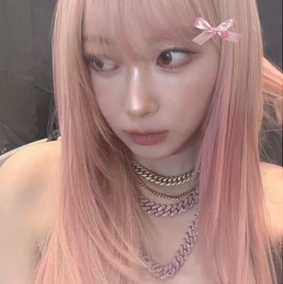melanchxlyOW's profile picture. ow streamer | 🇷🇴 | hanzo, mercy and lifeweaver main