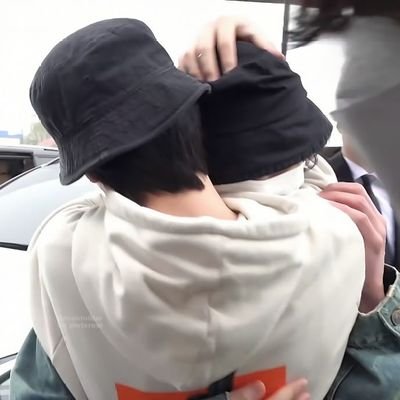 DeniseON_YW's profile picture. 