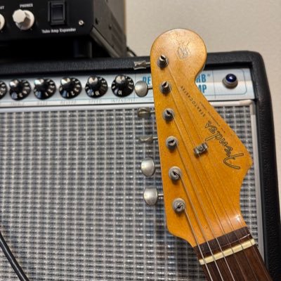 mikanryokucha's profile picture. ボカロ(※広義・合成音声ソフト)の歌ってみた投稿やギター、DTMなどなどをやってます！https://t.co/cARsyfBEPi