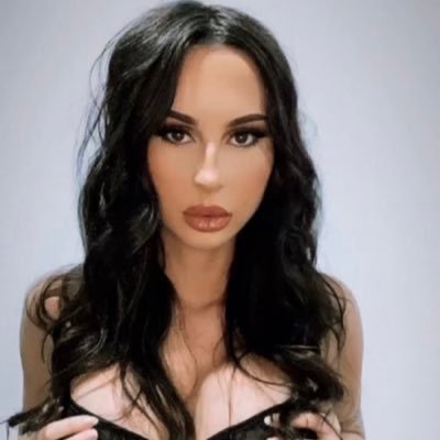 TessaStuart06's profile picture. a not so tech savvy Content creator who trades occasionally.