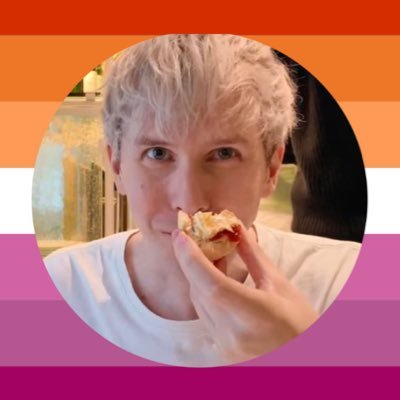 dykeinof's profile picture. yuri enthusiast || free 🇵🇸