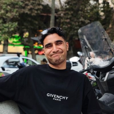 sadeqeslah's profile picture. Web Developer
#Front_end
@tailwindcss