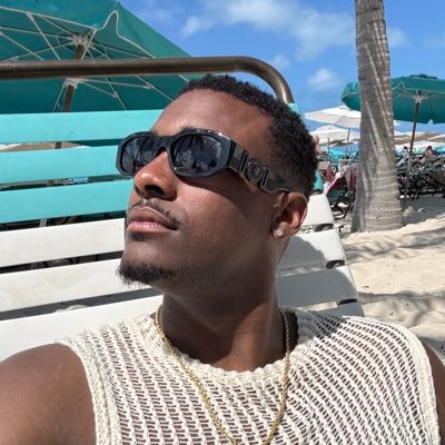 dw_who_'s profile picture. 