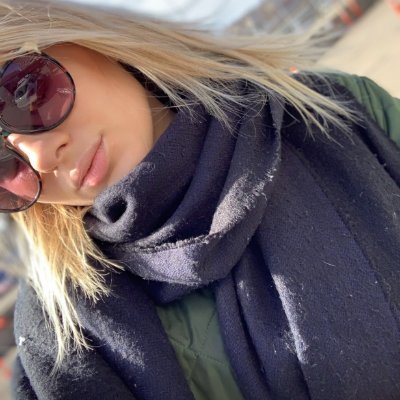 JacksonMia126's profile picture. I’m a woman who loves life 🌸
 I cherish every day, seeking joy, meaningful moments, and genuine connections 💖😄