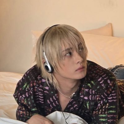 snnipher's profile picture. 𝒅𝒊𝒃𝒖𝒋𝒂𝒏𝒅𝒐 𝒎𝒂𝒓𝒊𝒑𝒐𝒔𝒂𝒔 𝒄𝒐𝒏 𝒎𝒊 𝒔𝒐𝒖𝒍𝒎𝒂𝒏𝒕𝒆. | #현진