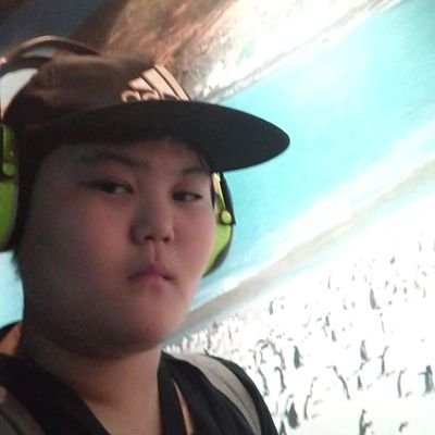 c1L2phrw4c47640's profile picture.