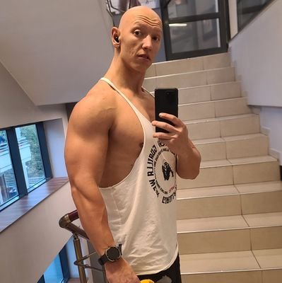 PenchoPenchev7's profile picture. software developer | #algorand believer | crypto fan | $ALGO hodler | sports | natural bodybuilding | motorbikes | 📚
MrAlgorand.algo