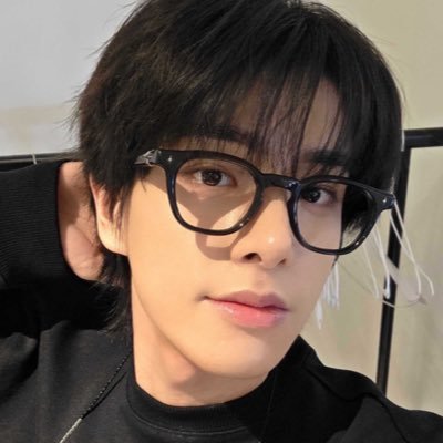 adsjrxjaeyun's profile picture. •  𓈒🪨 ֯ ╺＊𓈒𖠵 ᚜   jonesxsunghoon 🏞️🤍   ᚛ 𖠵𓈒＊╸ ֯    𓏸̶. 🐾 ֯  ⋆ ₊˚ # team-enhypen 🕳️.  ֯  𓈒 ⋆⛰️ 𖠵  * 𓈒