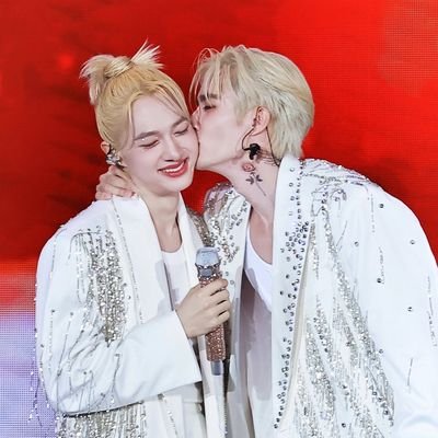 PereaMelendres's profile picture. 👑zeenunew👑
❤️𝙱𝚒𝚗𝚗𝚒𝚎❤️
😽🐺