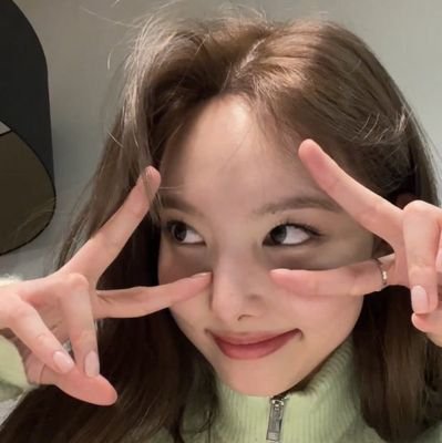 wanseuwanseu's profile picture. - isinya cuman yapping wkwkwk - 
mostly TWICE but EXO still be my first love 🫶 add lemonade 🍋 at the end.