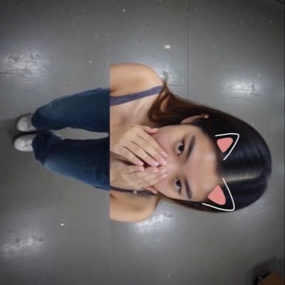 lenakaii's profile picture. i me ow