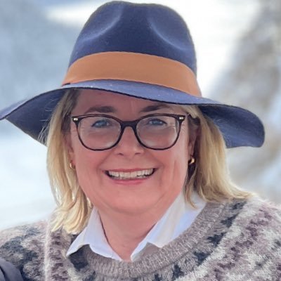 LouiseHobbs12's profile picture. 