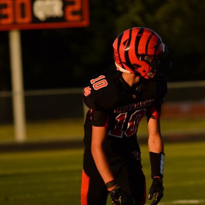 tylerbooth_10's profile picture. C/O 2029| 5’9 130 lbs| Brentsville District HS 🏈 & 🏀| 3.9 GPA| WR/DB - PG/SG| thephoenix2511@gmail.com 📞: 703-969-6123 https://t.co/PotzVNKAc5