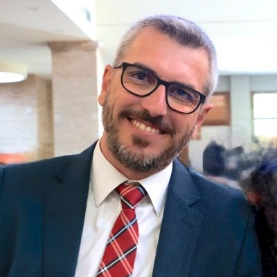 LorenzoRamrez_'s profile picture. #twecos Economía y geopolítica. Despegamos y Gran Reseteo. También en Negocios TV. Nuevo libro a la venta https://t.co/EggpvClvtK