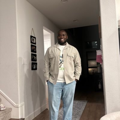 ayansoladare's profile picture. 1906|PMO|🏋️🏿♂️|