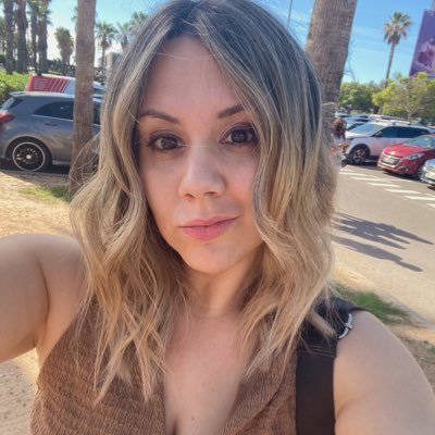 Miss__Didi's profile picture. {34} Gatos 🐱. Fotografía 📸. Viajar ✈️. Videojuegos 🎮 PSN PS5 miss__didi. In love with @AdrianDeAstora ♥️💍