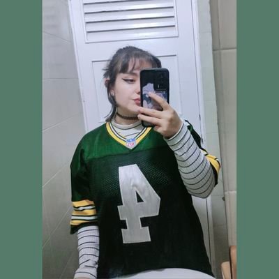 isabelru's profile picture. 