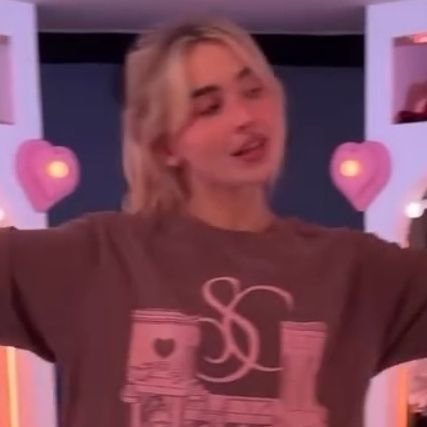 talkxnonsense's profile picture. do you want the house tour? 💋 multifandom