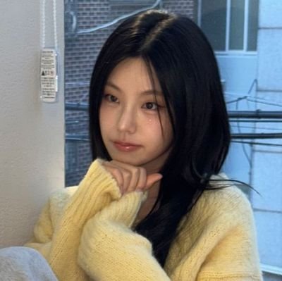 rvyeji's profile picture. @pledis_17 @itzyofficial 🪷 |
dmd couples love child (mainly jmo netjj & knp) ⑅