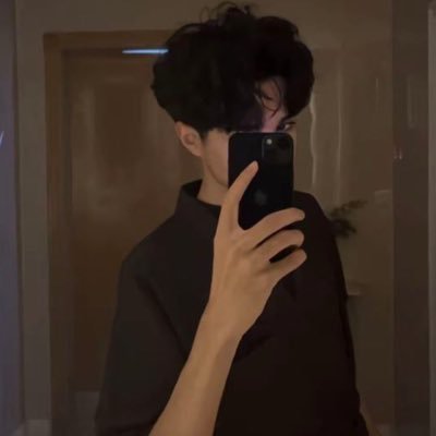 REREd3h78's profile picture. 