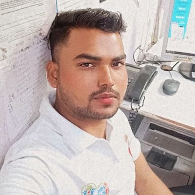 Santosh31273705's profile picture. 