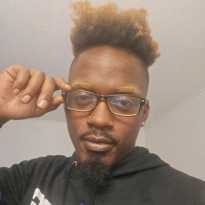 RhythmLavell's profile picture. NY📍
Nothing in life is free, in the 🎒  we trust.