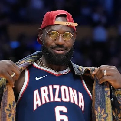PhilipR68896941's profile picture. 100% simp for the Phoenix Suns, AZ D-Backs, and NY Jets. ( I didn’t choose pain it chose me.)
