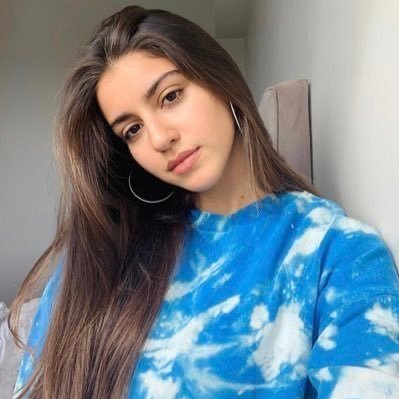 petitohermanito's profile picture. in a world where you can be anything, be kind | bookig: petitohermanito 🪴