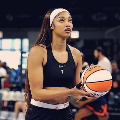 AngelReese75335's profile picture. 