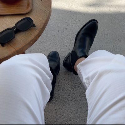 1lMayy's profile picture. 🌊🎧🧑🏽‍🎨☕️ 📚 📷