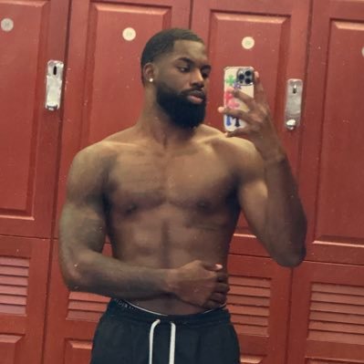 MyqueI's profile picture. don't take my tweets serious | Futures Trader |