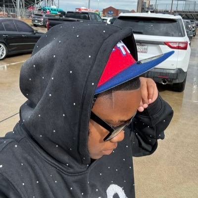 freakyshiiriah_'s profile picture. #newtwitter                                                                           🎒 ig @nolimitriaaahhhh