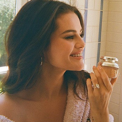 icedtaylena's profile picture. taylor left her heart in lisbon 🥹🤍