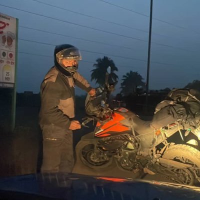 ruelsreel's profile picture. always on the move