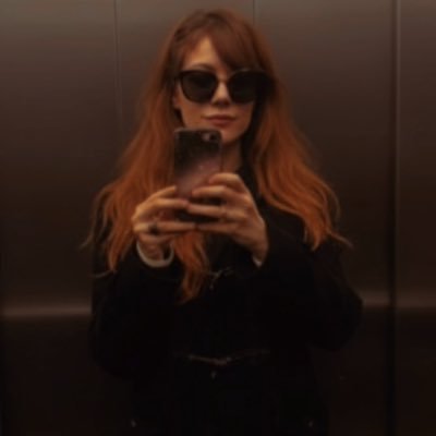 bella_saturnia's profile picture.