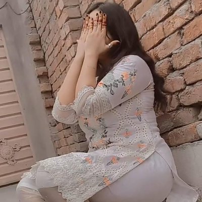 sara_7388's profile picture. No matter what the situation is in life, always learn to be happy.
इतनी भी प्यारी ना समझ लेना 💁‍♀  थोड़ा cute हूँ, थोड़ा dangerous भी 😌🔥