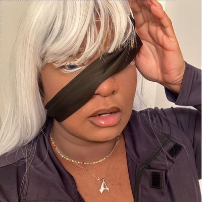 ESIIANA's profile picture. RU B.S. 17’| GW M.P.S. 22’| Soy Afro-Latina y Indígena 🇩🇴| 🕊 🌻 Soy Poderosa 🦋 🥥| NJ➡️D.C.|