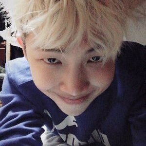 YOONWO0K's profile picture. 𝐘ou're all the space i hold, 𝐒tarfall.