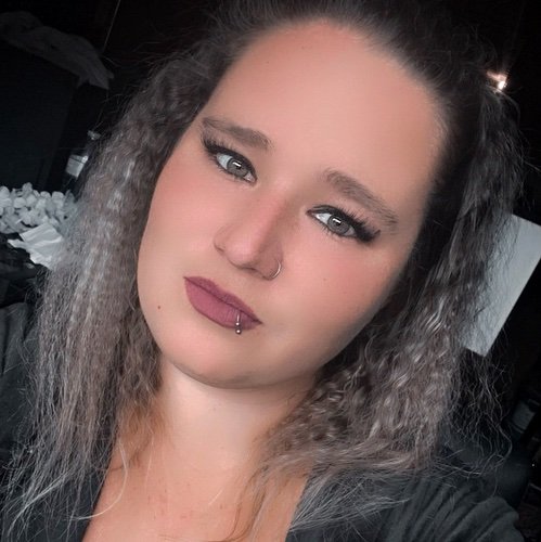 Chasityxvem's profile picture. 