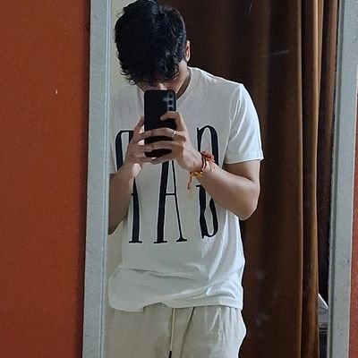 sidh0427's profile picture. ✍🏼