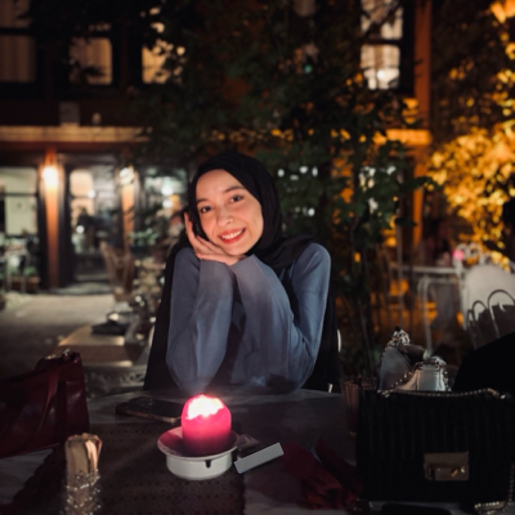 hilallkoc_'s profile picture. econ