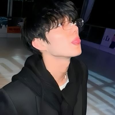 taesnyi's profile picture. ✦ . — It 𝐨𝐧𝐥𝐲 ends 𝐰𝐡𝐞𝐧 it's 𝐨𝐯𝐞𝐫! ⊹˙