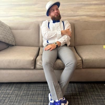 ItsDeezyD's profile picture. Howdy Bitch. Austin 3:16 🙏🏻. #AimHigher